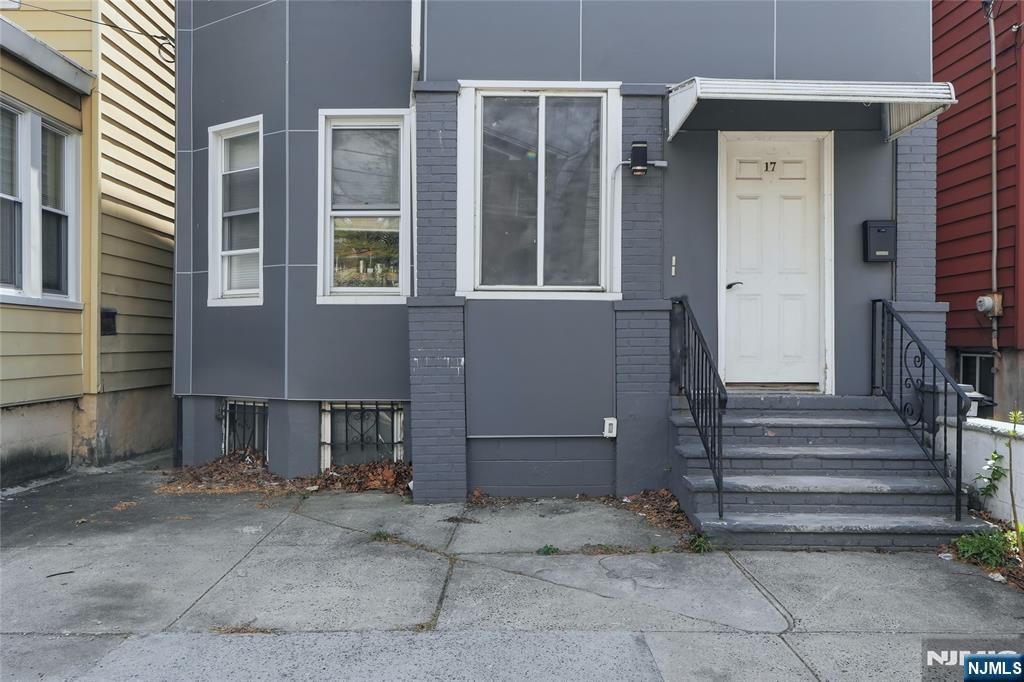 17 Troy Street 2 - Photo 2