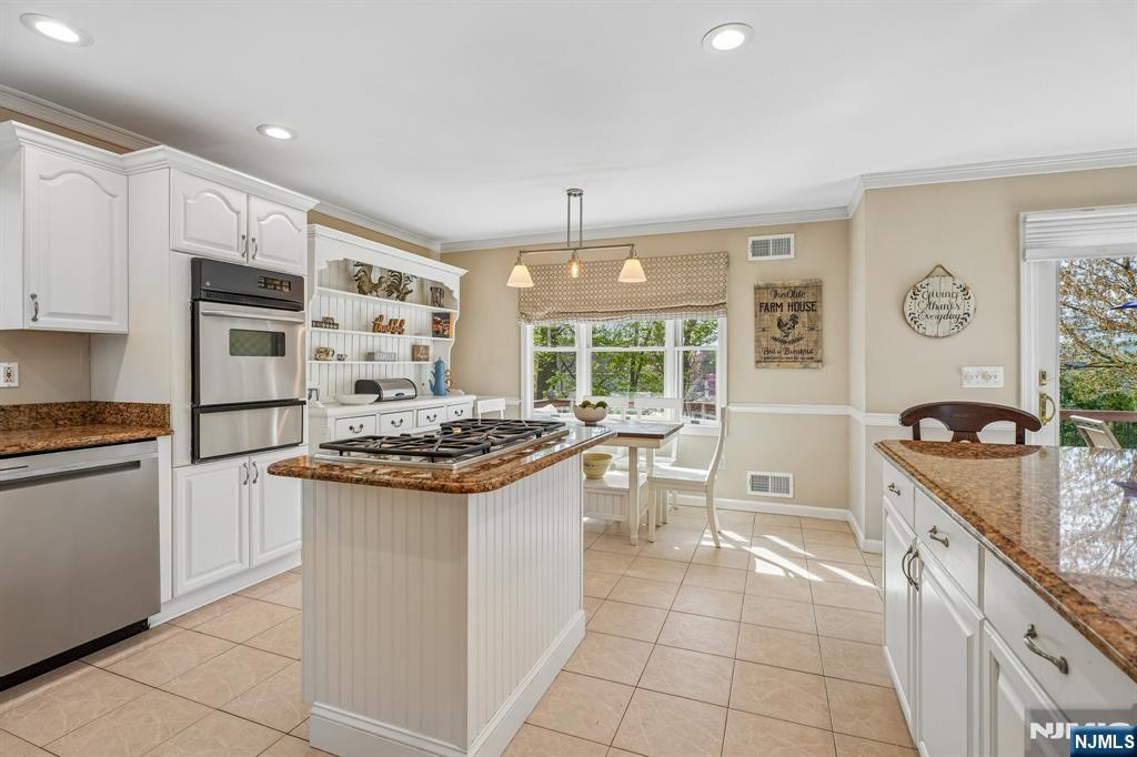 78 Elmwood Road, Cedar Grove, NJ, 07009