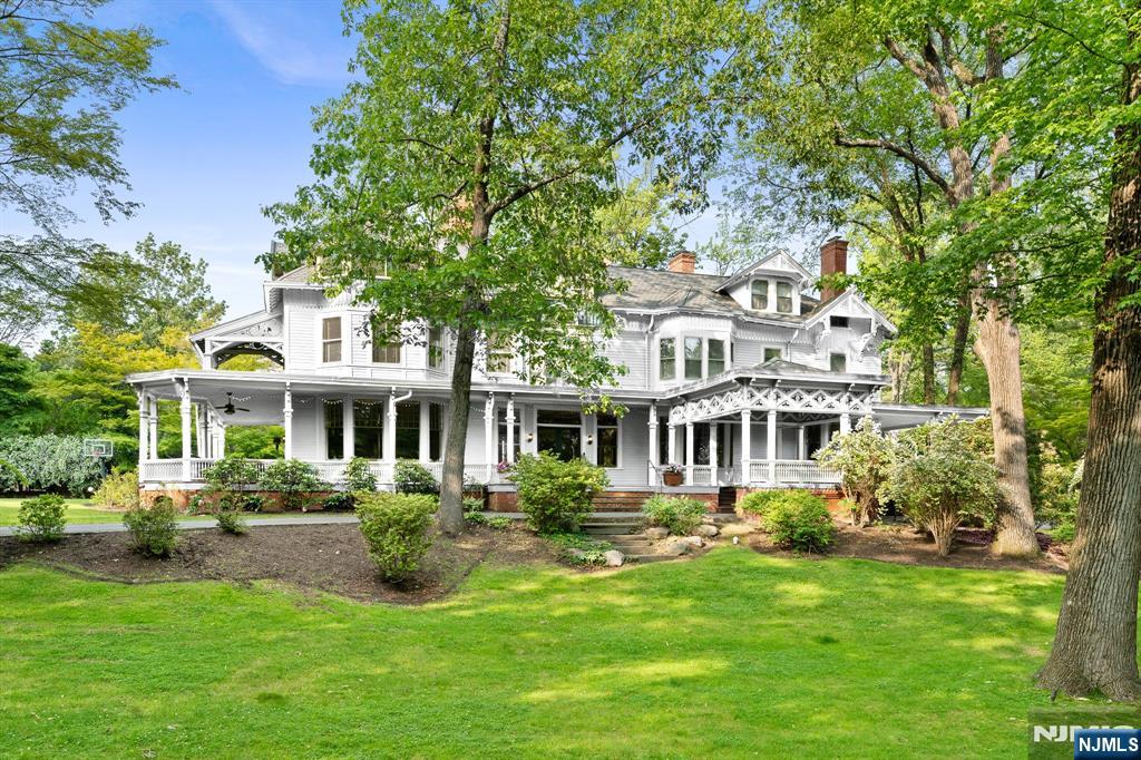 40 Highland Avenue - Photo 2