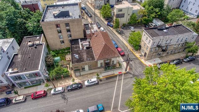 24-32 Dempsey Avenue — photo 6
