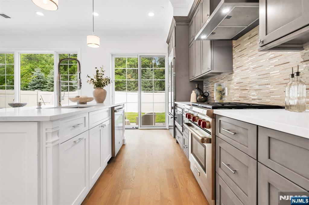 11 Gabriel Court UNIT 11, Paramus, NJ, 07652