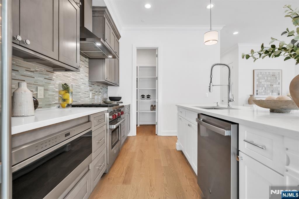 11 Gabriel Court UNIT 11, Paramus, NJ, 07652