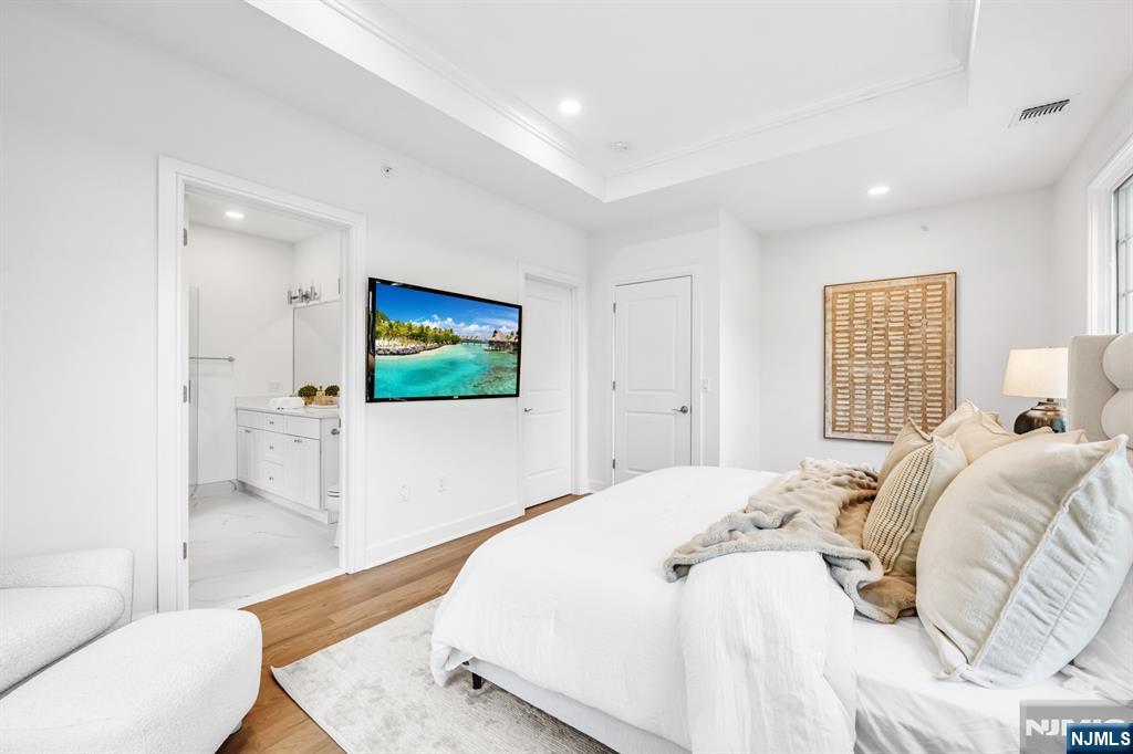 11 Gabriel Court UNIT 11, Paramus, NJ, 07652