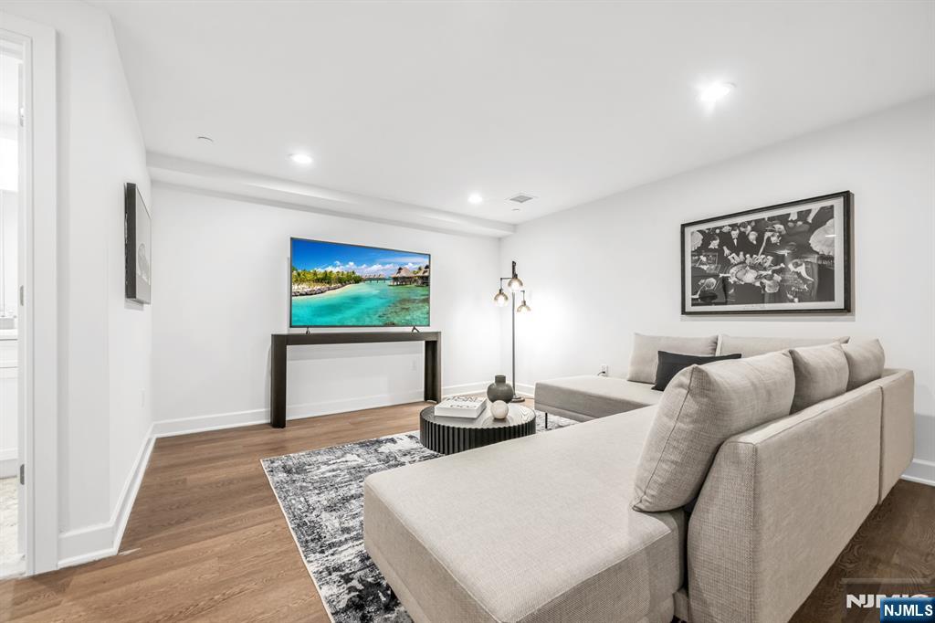 11 Gabriel Court UNIT 11, Paramus, NJ, 07652