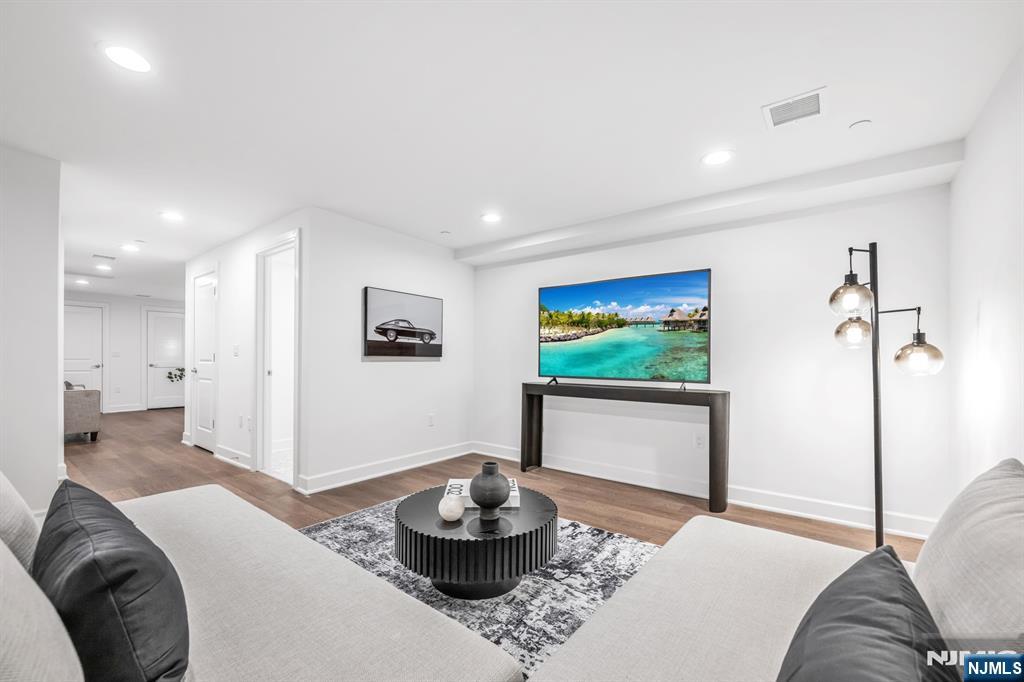 11 Gabriel Court UNIT 11, Paramus, NJ, 07652