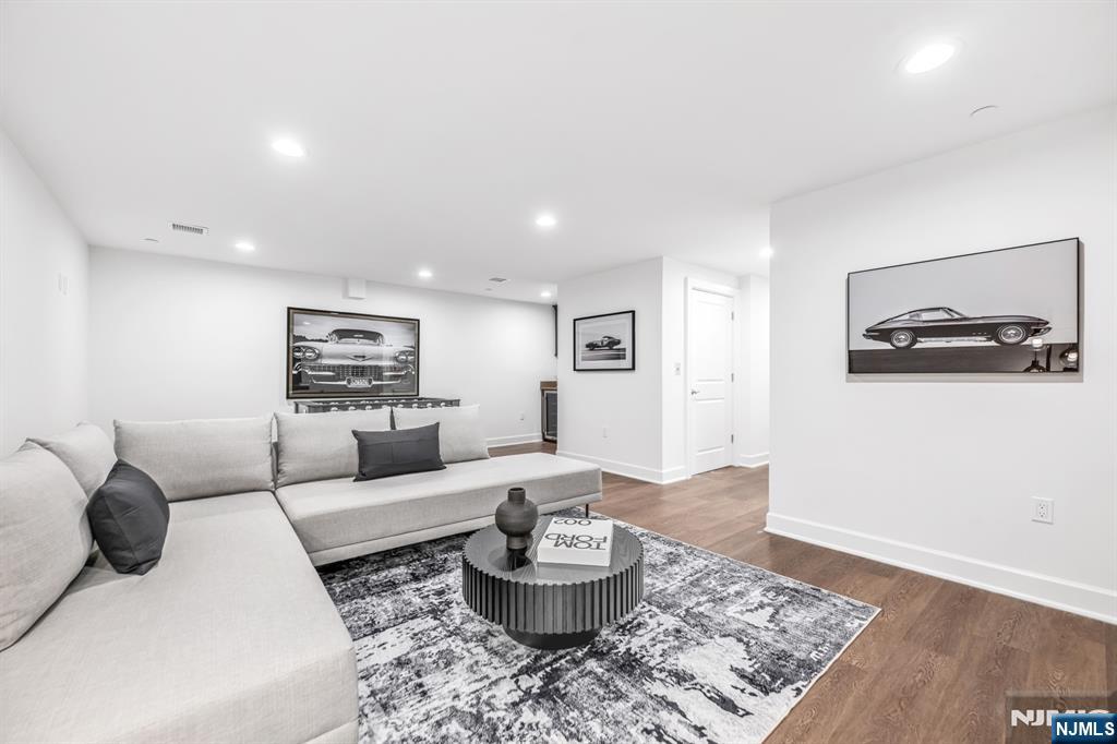 11 Gabriel Court UNIT 11, Paramus, NJ, 07652