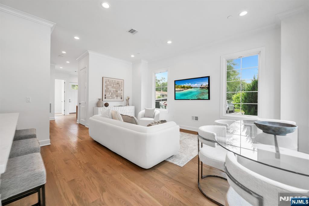 11 Gabriel Court UNIT 11, Paramus, NJ, 07652