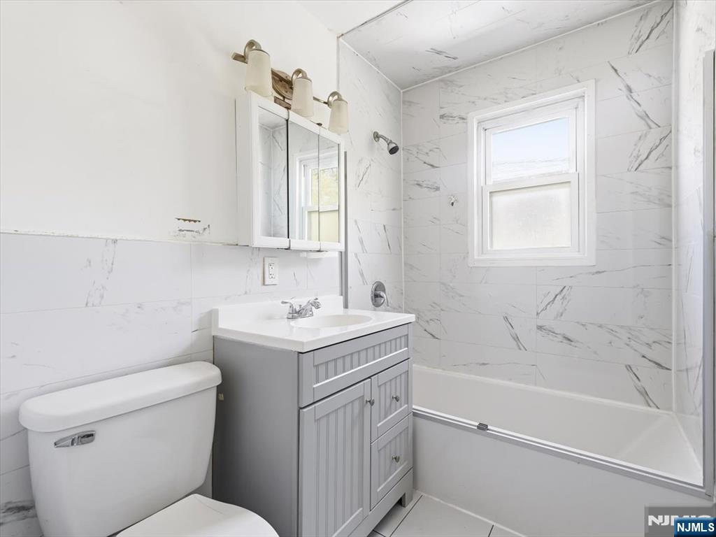 648 Fairview UNIT 2, Fairview, NJ, 07022