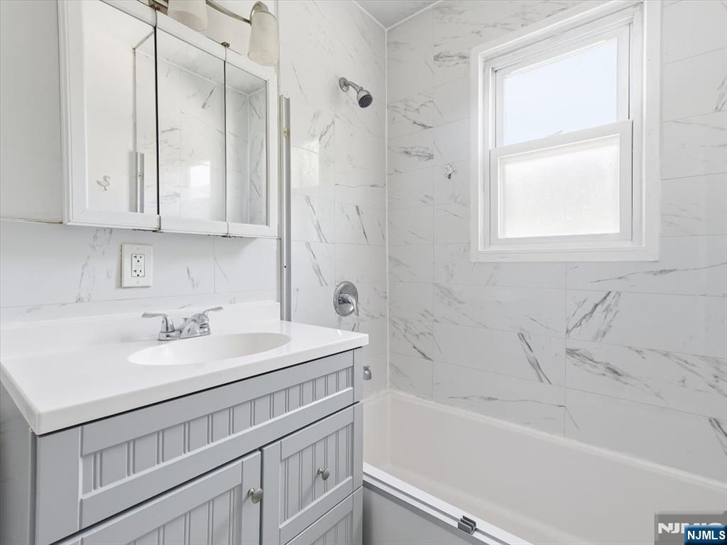 648 Fairview UNIT 2, Fairview, NJ, 07022