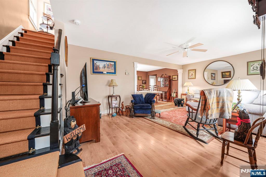 125 Rutgers Place - Photo 2