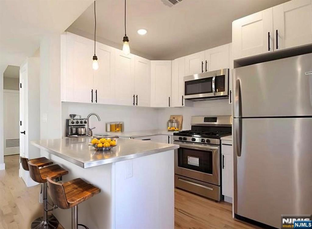 378 Forest UNIT 2, Kearny, NJ, 07032