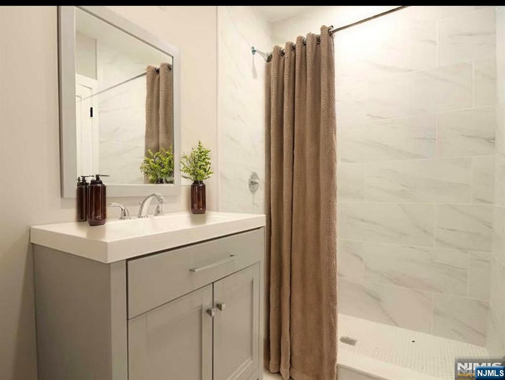 378 Forest UNIT 2, Kearny, NJ, 07032