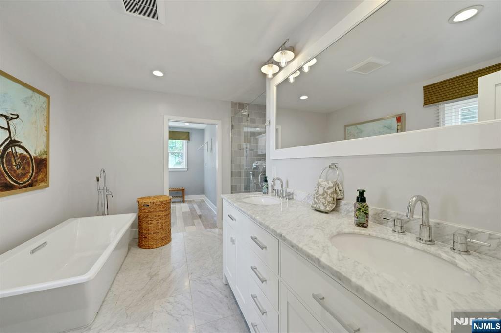 7 Hawthorne Avenue — photo 22
