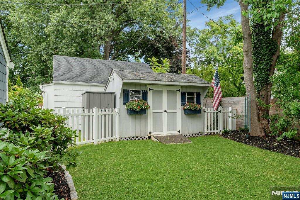 7 Hawthorne Avenue — photo 39