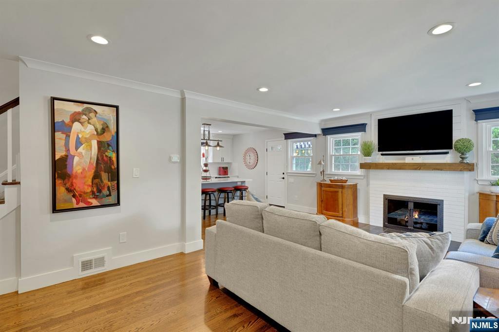 7 Hawthorne Avenue — photo 6