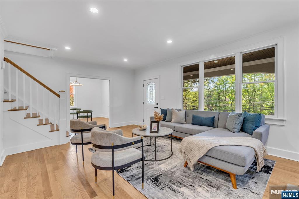 69 Broadway, Park Ridge, NJ 07656 Listing Photo  11