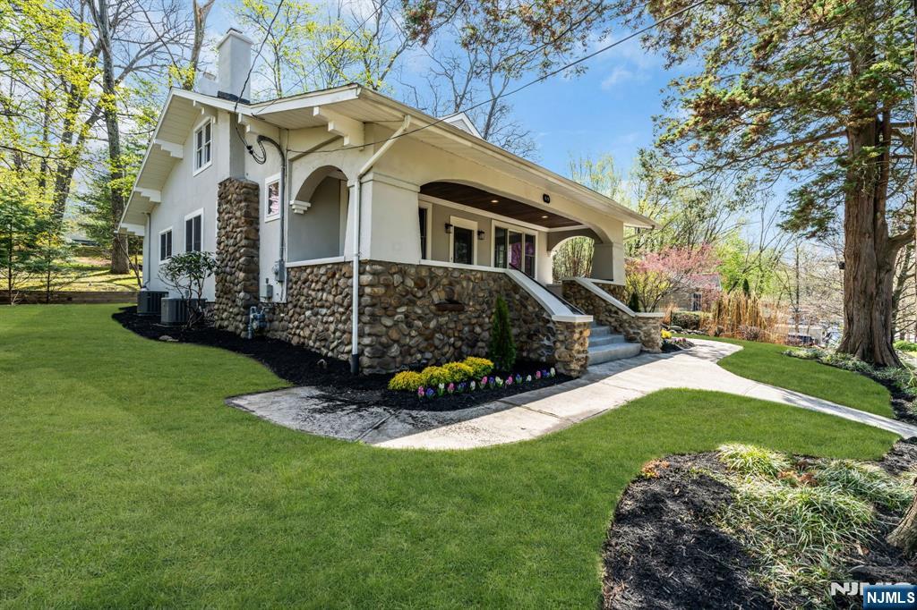 69 Broadway - Photo 4