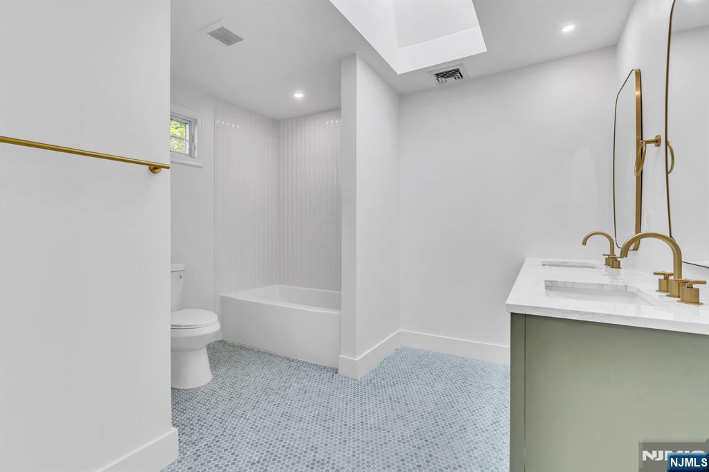 69 Broadway, Park Ridge, NJ 07656 Listing Photo  36