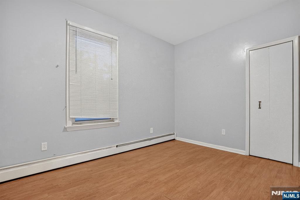 1110 Hampton Place - Photo 2