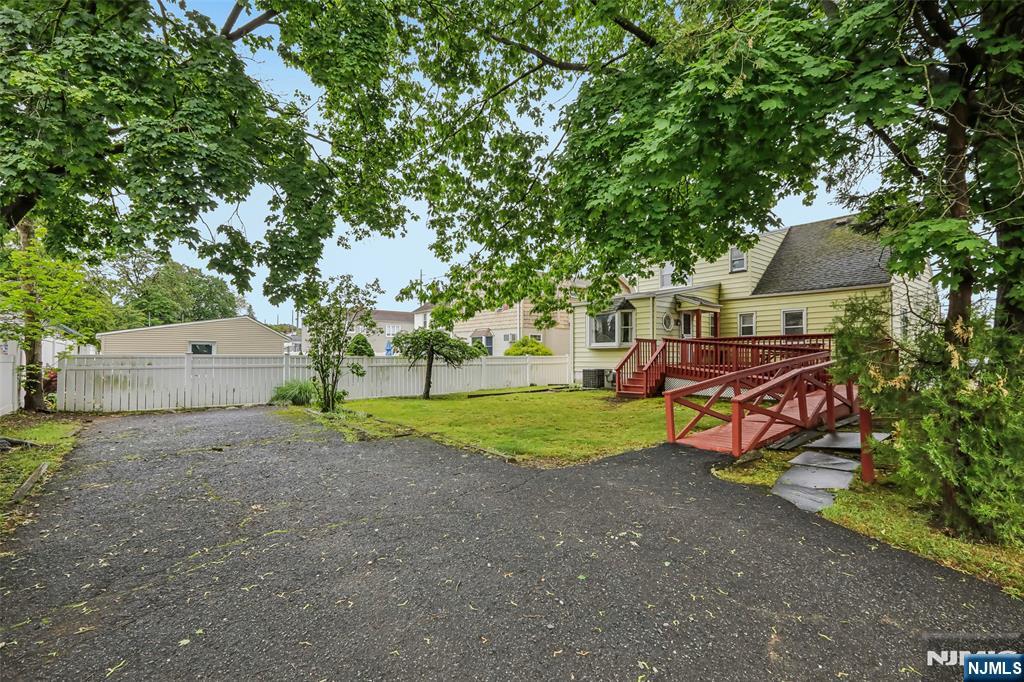 Homes for sale in New Milford, NJ | 215 Henley Ave, New Milford, NJ 07646 | MLS# 26013426