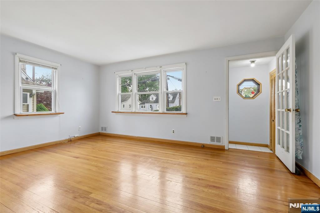 Homes for sale in New Milford, NJ | 215 Henley Ave, New Milford, NJ 07646 | MLS# 26013426