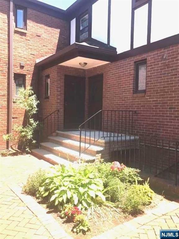 520 Broad Avenue 11 - Photo 3