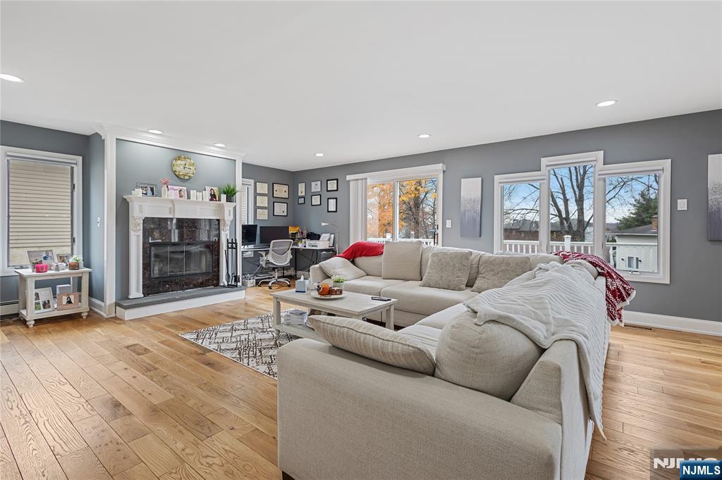 69 Colonial Road, Wayne, NJ, 07470