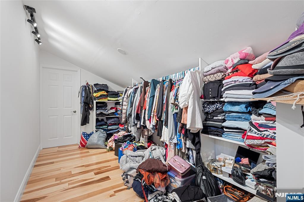 69 Colonial Road, Wayne, NJ, 07470