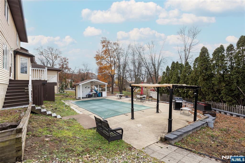 69 Colonial Road, Wayne, NJ, 07470