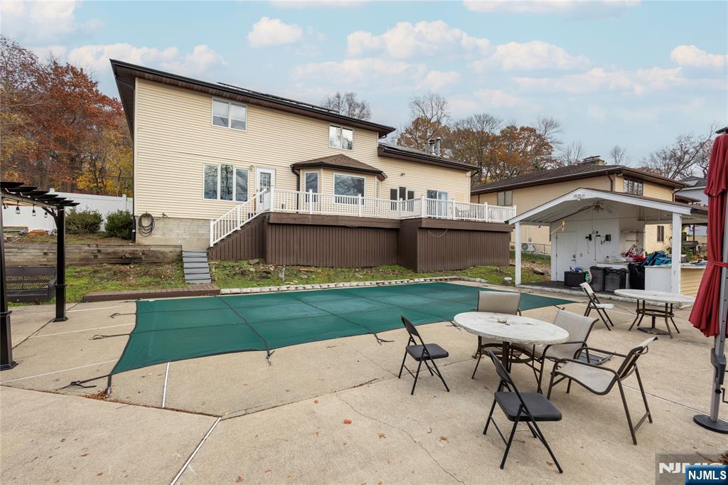 69 Colonial Road, Wayne, NJ, 07470