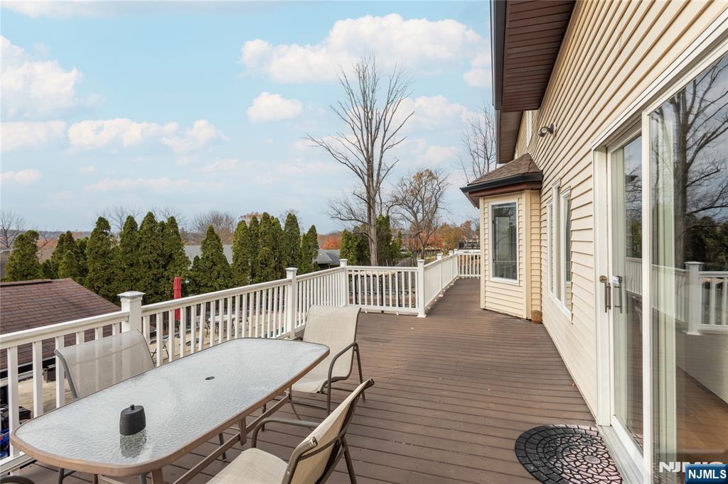 69 Colonial Road, Wayne, NJ, 07470