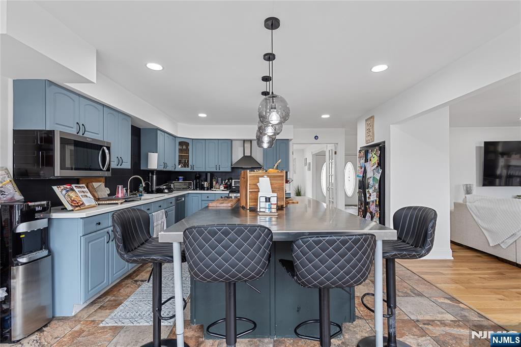 69 Colonial Road, Wayne, NJ, 07470