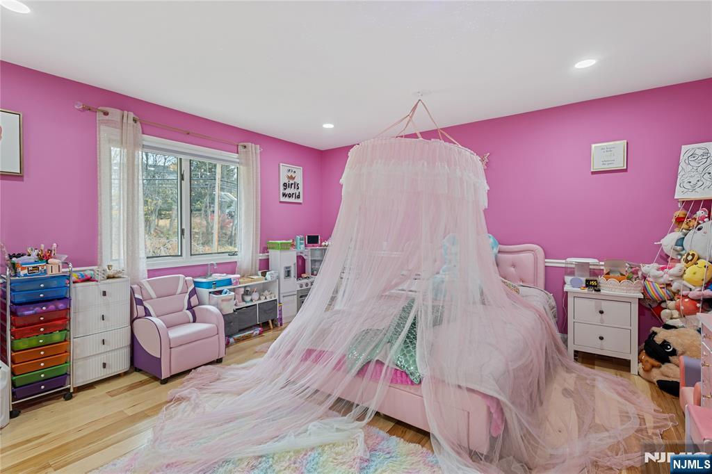 69 Colonial Road, Wayne, NJ, 07470