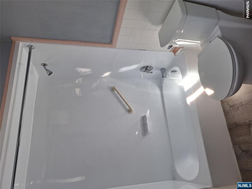 829 Elm Avenue - Photo 8