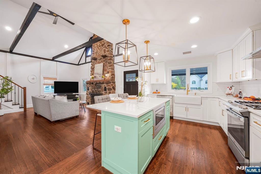 8 Mountainside Drive, Wayne, NJ, 07470