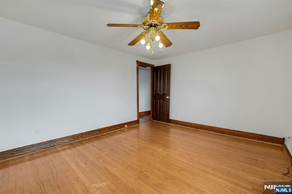 611 5th Avenue, Lyndhurst, NJ, 07071