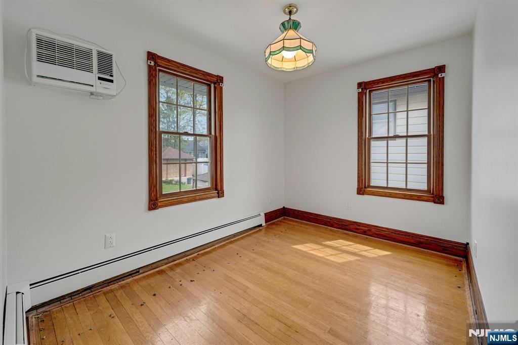 611 5th Avenue, Lyndhurst, NJ, 07071