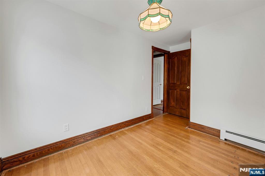 611 5th Avenue, Lyndhurst, NJ, 07071