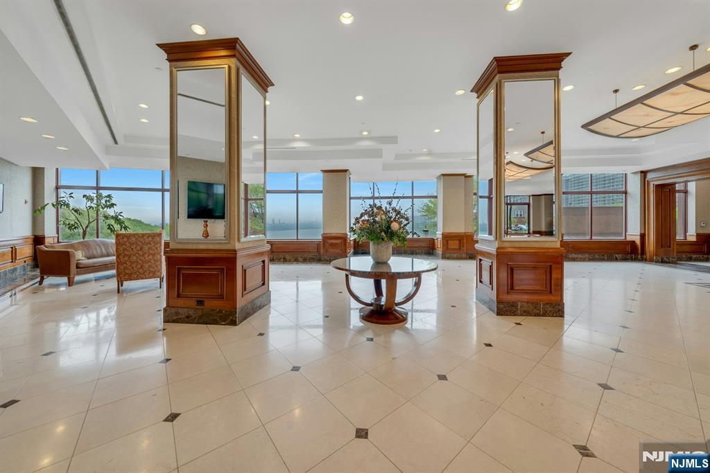 100 Old Palisade Road 917 - Photo 4