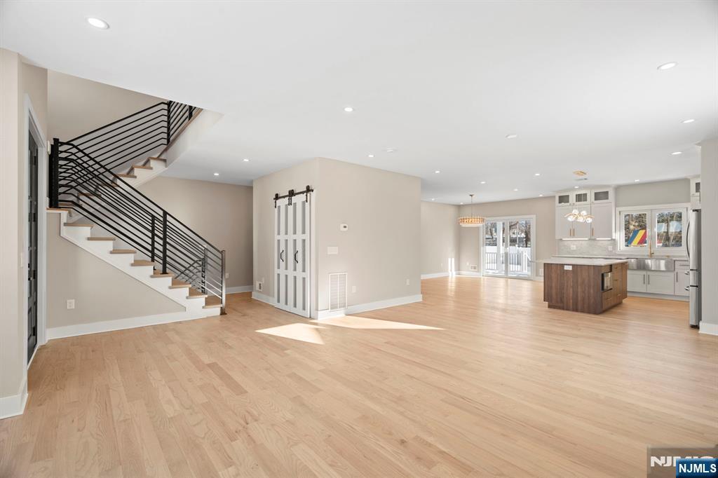 12-41 Western Drive - Photo 5