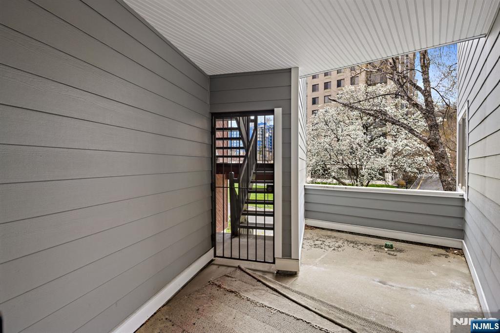 11A Riverview UNIT 11A, North Bergen, NJ, 07047