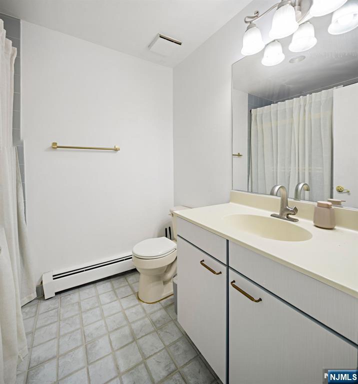 11A Riverview UNIT 11A, North Bergen, NJ, 07047