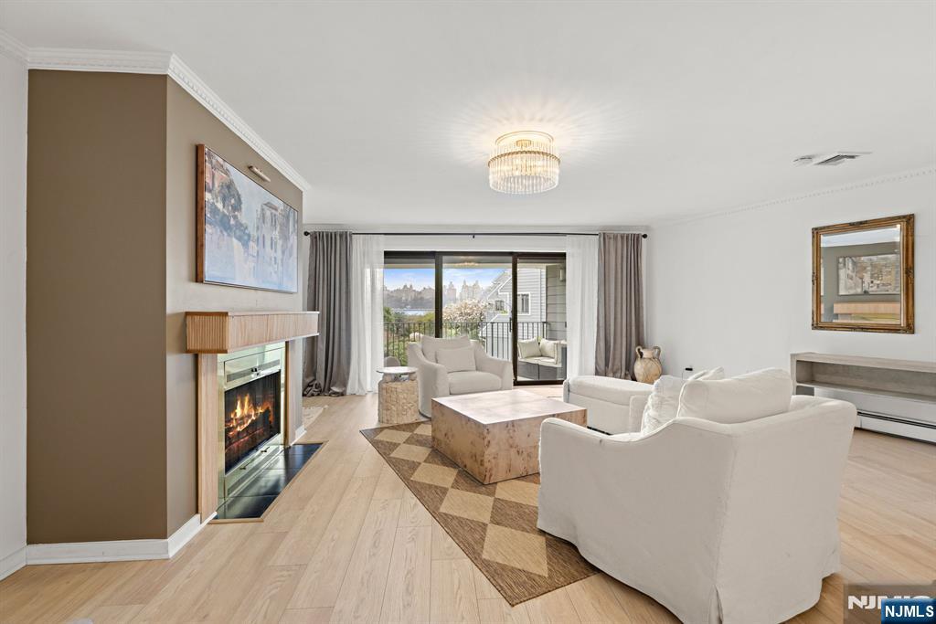 11A Riverview UNIT 11A, North Bergen, NJ, 07047