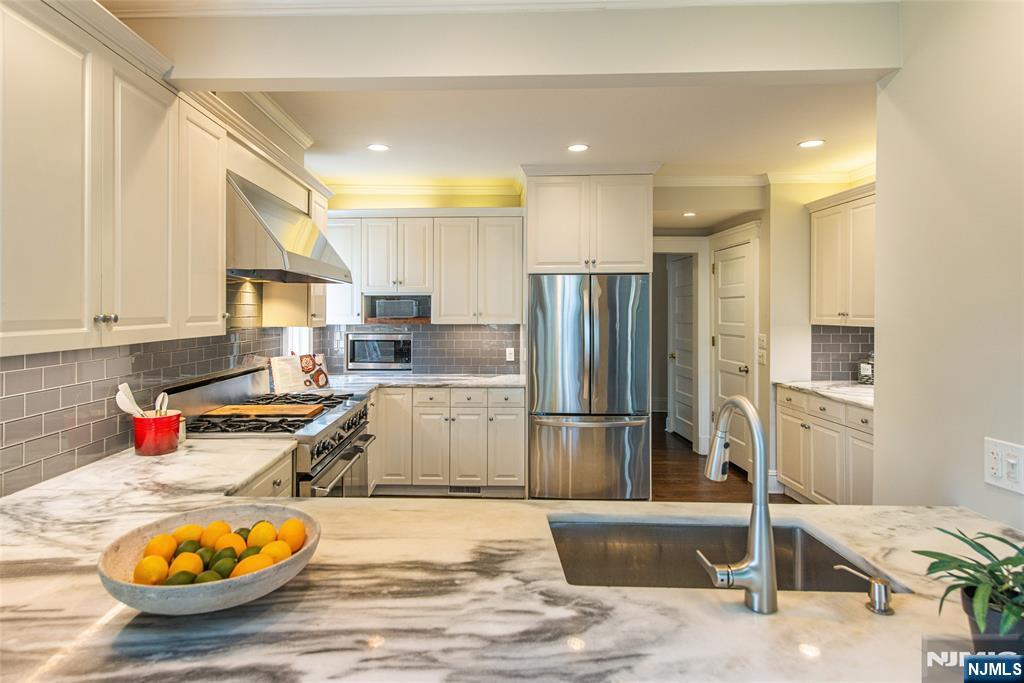 76 Club Road, Montclair, NJ, 07043