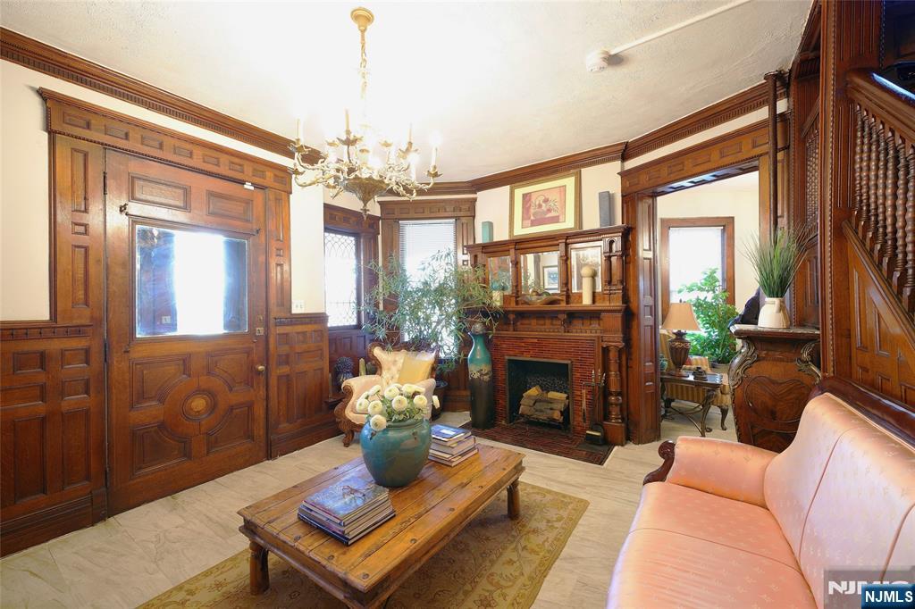 433 New England Terrace - Photo 2