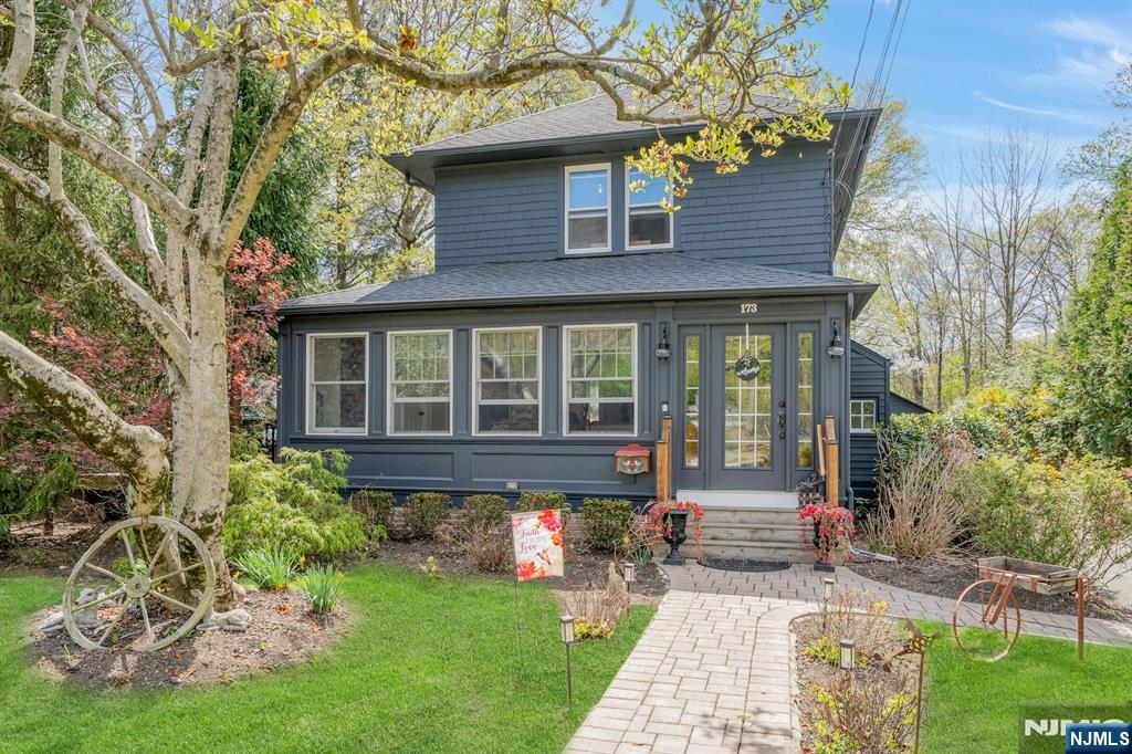 173 Myrtle Avenue - Photo 1