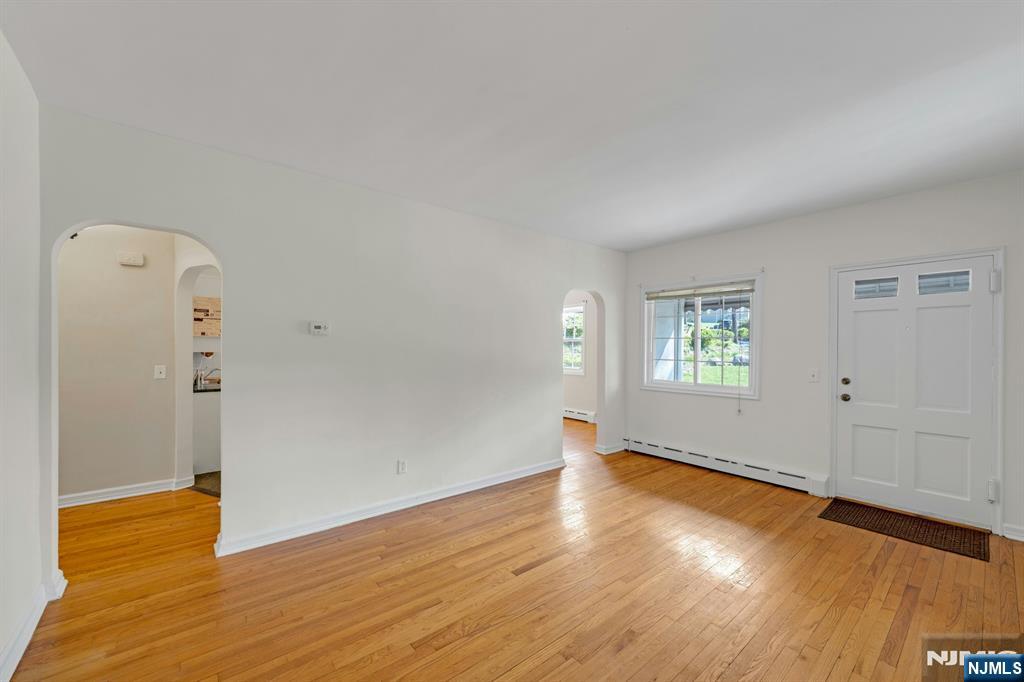 17 Andrew Avenue - Photo 5