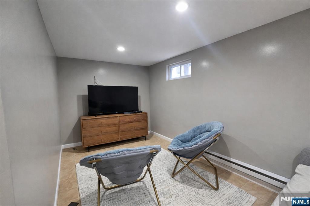 103 E Cedar, Teaneck, NJ 07666 Listing Photo  12