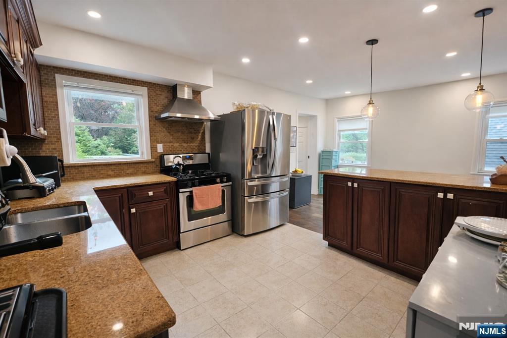 103 E Cedar, Teaneck, NJ 07666 Listing Photo  4