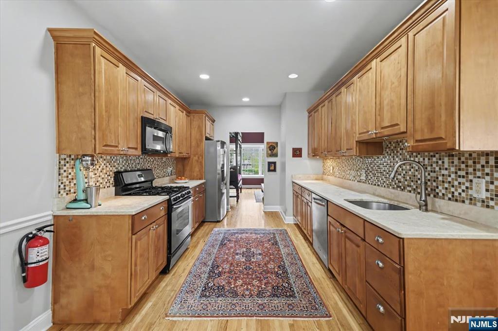 Great Counter Space